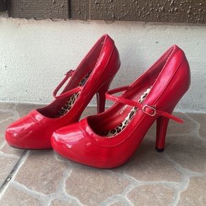 Red 4in High Heels - Spirit - Faux Leather - size 7 and a half